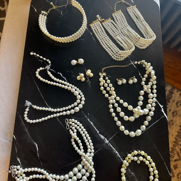 Designer Jewelry - Lot of Vintage Jewelry (10pcs). Necklaces, Chokers, and Earrings. Pre-owned.